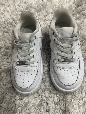 Nike Kids White Low-Top Sneakers